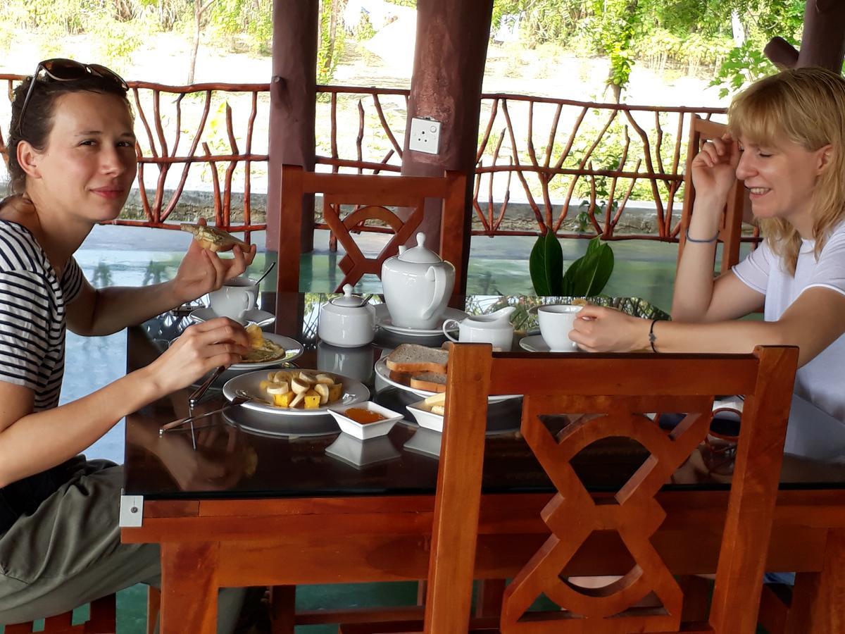 Pearl Cave Cabanas & Resturant Tangalle Eksteriør bilde