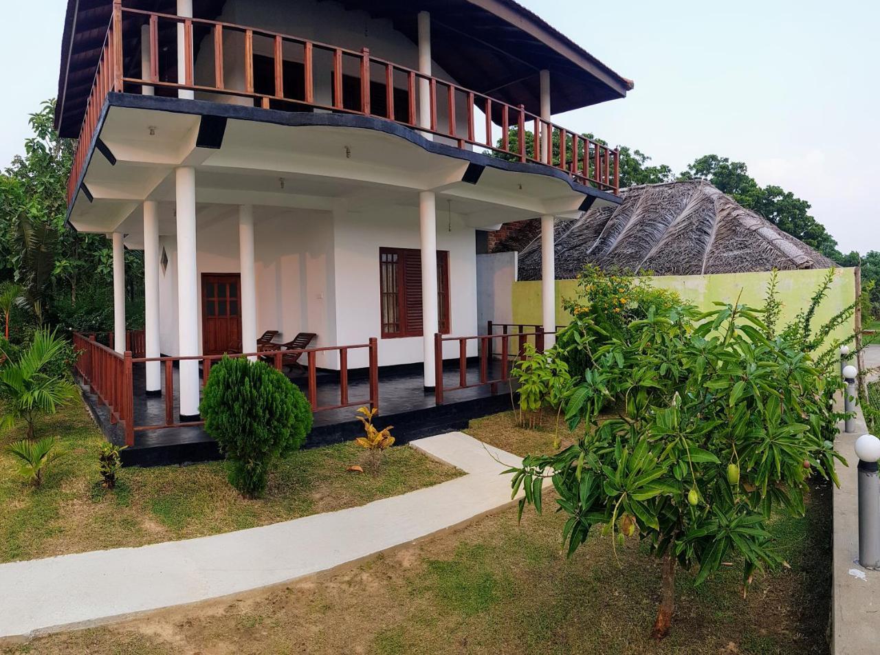 Pearl Cave Cabanas & Resturant Tangalle Eksteriør bilde